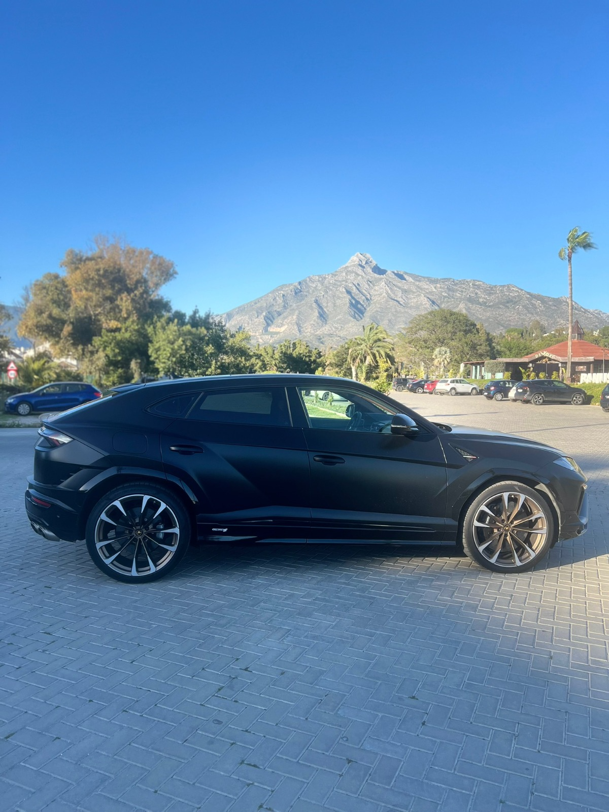 Lamborghini - Urus S